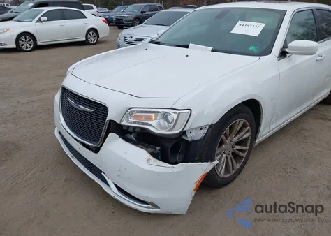 2017 Chrysler 300 Limited из США, поврежденный, VIN 2C3CCAAG2HH577145